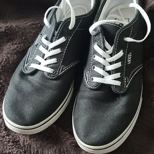 Women's black vans